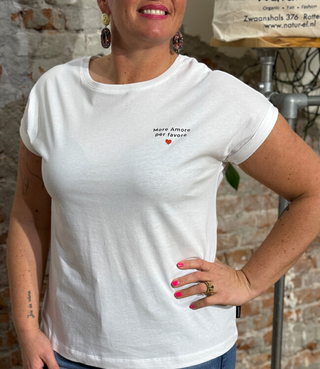 RECOLUTION wit shirt LIV MORE AMORE van biologisch katoen