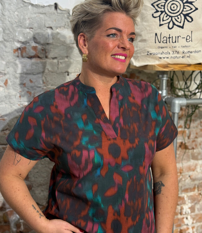 ALMA & LOVIS v-hals blouse EVERGLADES biologisch katoen popeline