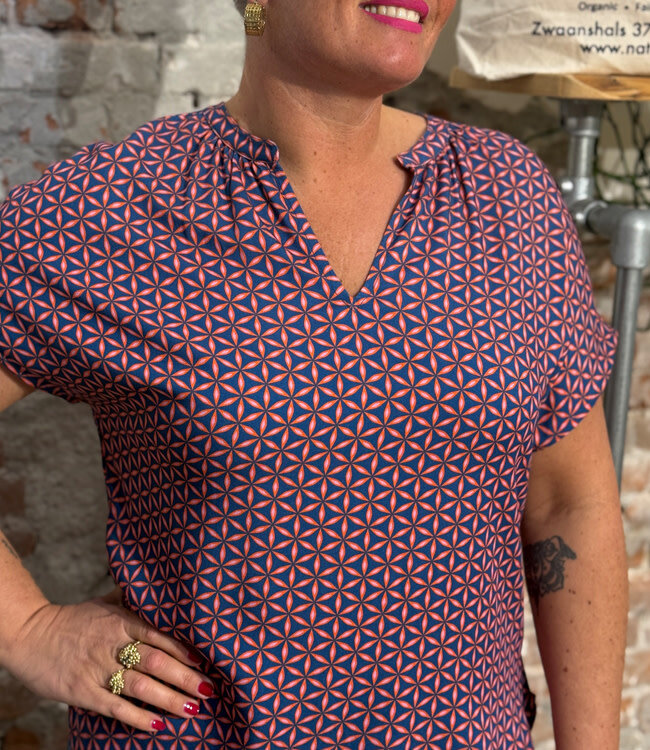 MADNESS v-hals blouse LISA FLOWERSTAR van tencel