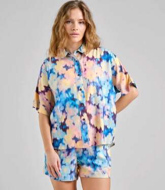 Dedicated DEDICATED wijde blouse ALSVIK IKAT met print tencel