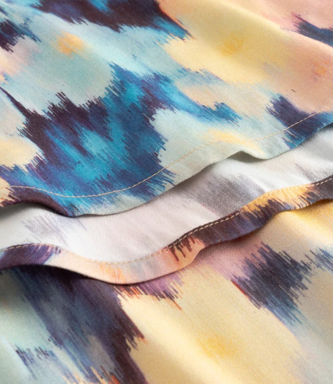 DEDICATED wijde blouse ALSVIK IKAT met print tencel