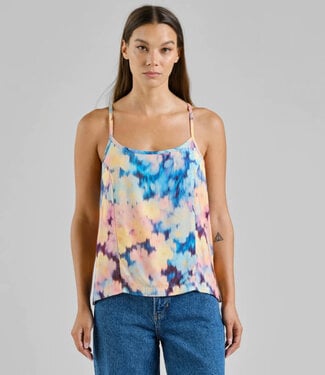 Dedicated DEDICATED top met print HOBY IKAT van tencel