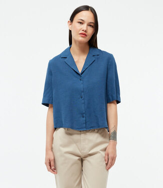 GIVN GIVN pure linnen blouse CAROLA BLUE v-hals