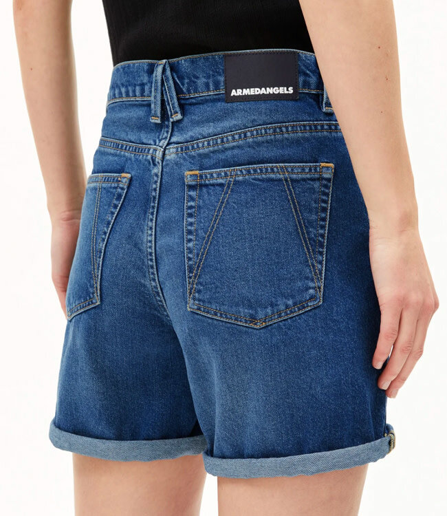 ARMEDANGELS korte jeans broek SHEAARI DARK