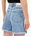 ARMEDANGELS korte jeans broek SHEAARI LIGHT DENIM