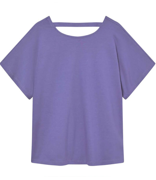 WiDDA wijde top FARI LAVENDEL met lage rug van tencel