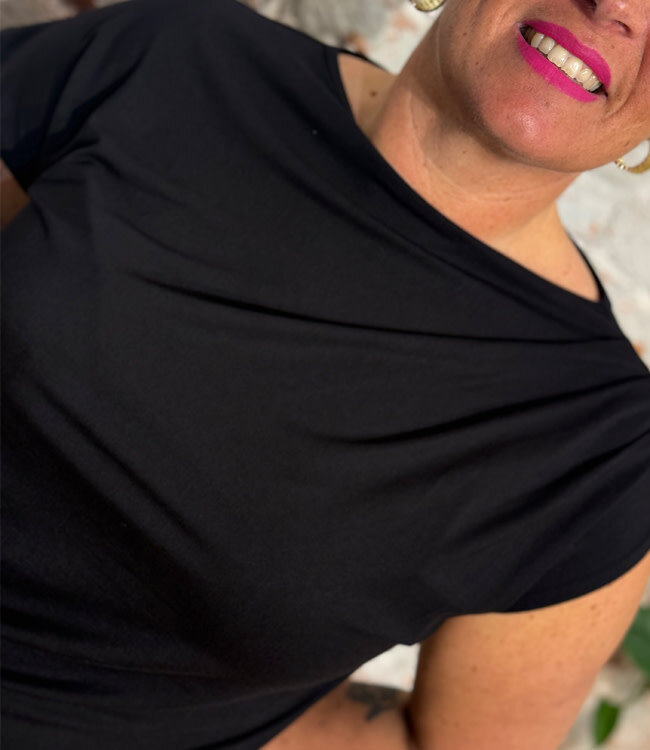 KOMODO zwarte a-symmetrische top CATE BLACK van modal