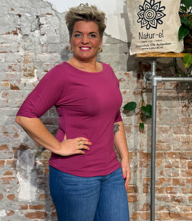 ANUKOO shirt met vleermuismouw LIV FRAMBOOS tencel