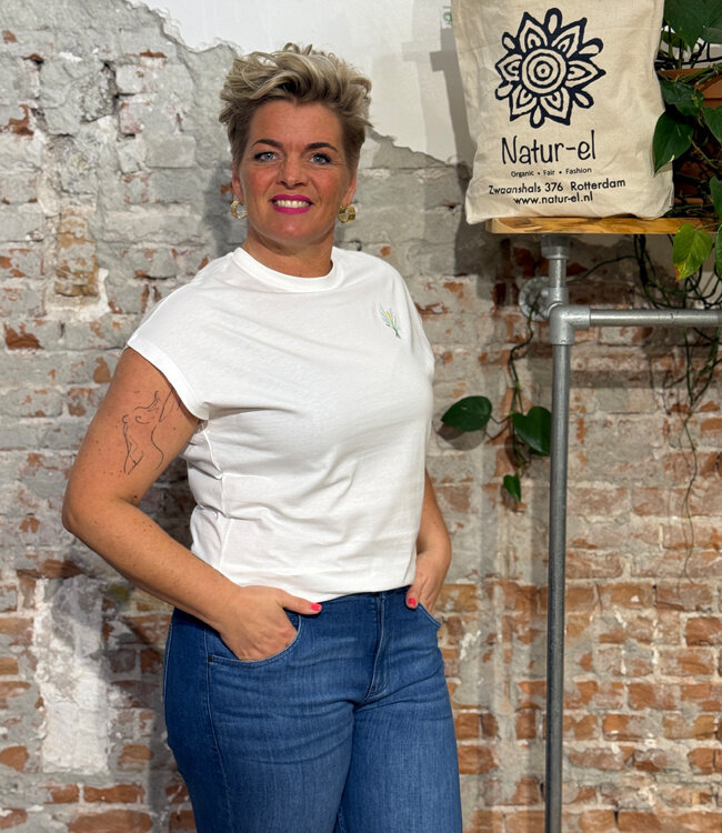 GIVN shirt met korte kapmouw LAILA FLOWER STITCH
