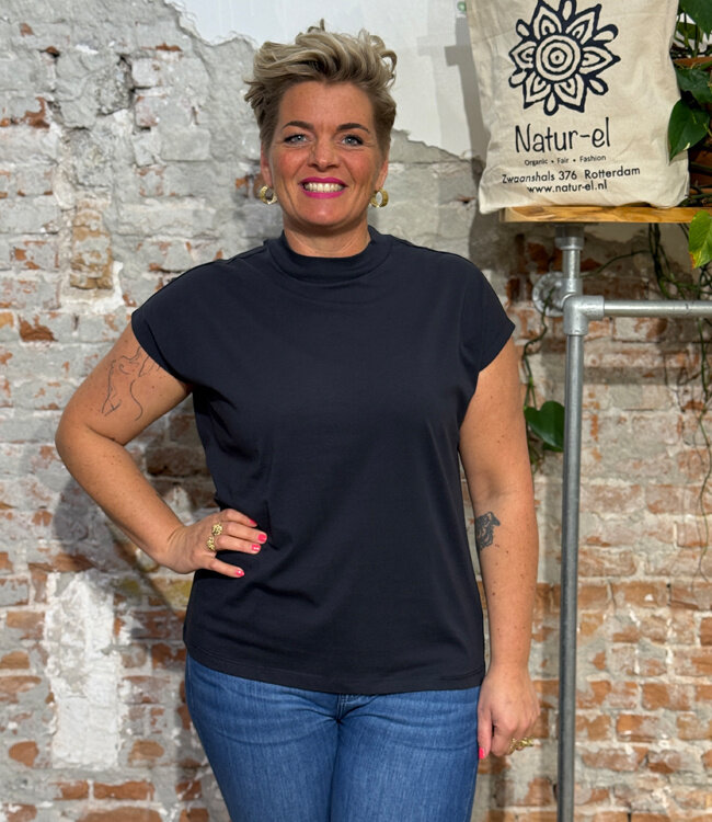 THINKING MU basic t-shirt VOLTA NAVY van biologisch katoen