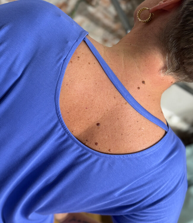 WiDDA wijde top FARI LAVENDEL met lage rug van tencel