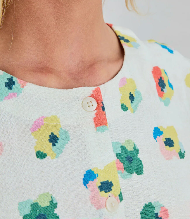 BRAVA mouwloze blouse ROAR ecovero linnen