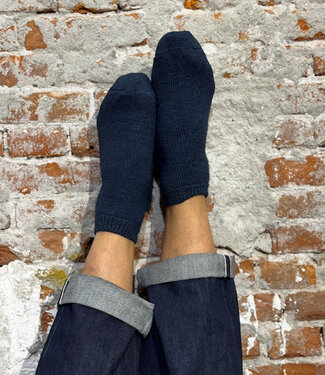 Hirsch Natur HIRSCH bed yoga sokken 70% wol 30% zijde ELIA DONKERBLAUW 028 14