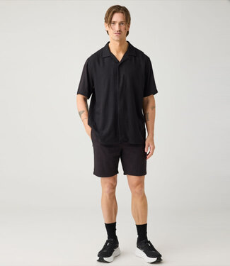 KnowledgeCottonApparel Wijde korte broek short YESSIN BLACK van linnen en tencel