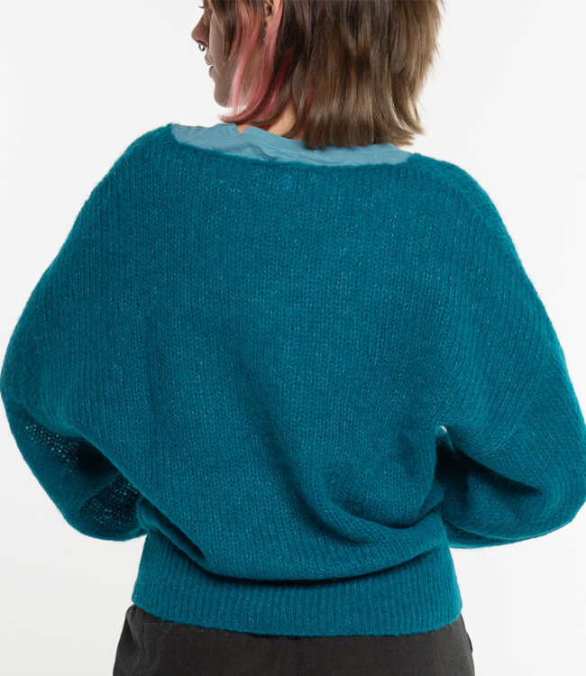 ALMA LOVIS wollen v-hal trui ZOHRA PETROL van alpaca