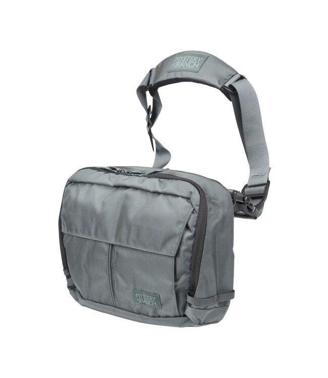 Mystery Ranch District 8