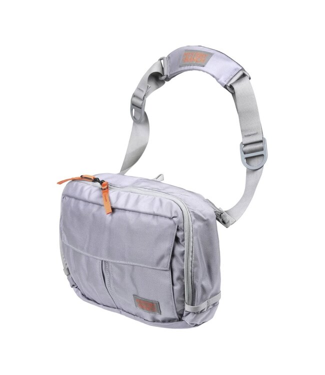 Mystery Ranch District 8