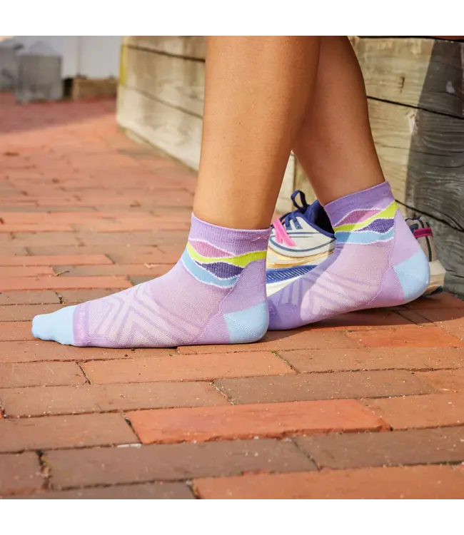 Darn Tough Women's Run Quarter Ultra-Lightweight Running Socks