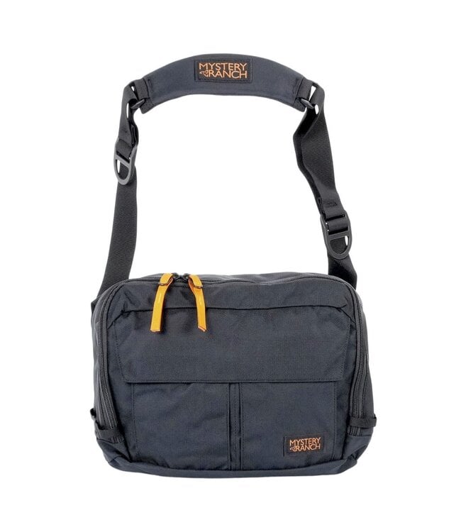 Mystery Ranch District 8