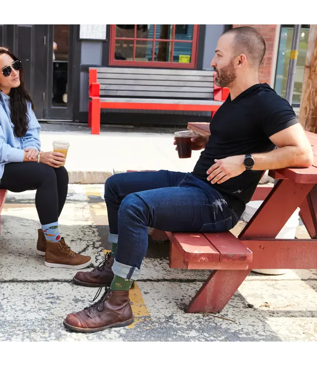 Darn Tough Men's Dairy Air Crew Lightweight Lifestyle Socks