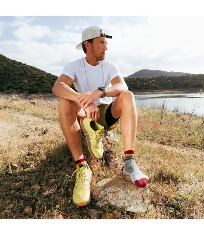 Darn Tough Men's Run Quarter Ultra-Lightweight Running Sock