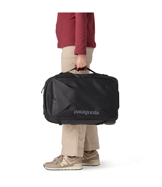 Patagonia Black Hole MLC Wheelie