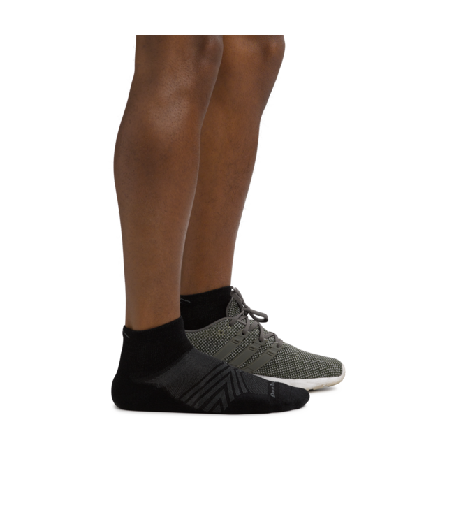 Darn Tough Men's Coolmax® Run Quarter Ultra-Lightweight Running Sock