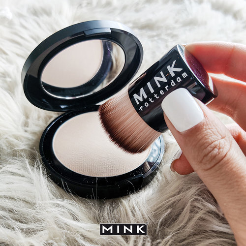 Mineralogie Pressed Finishing Powder - Invisibly Matte Mineralogie Pressed Finishing Powder - Invisibly Matte