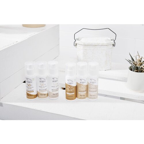 Laboratoires de Biarritz Golden Tinted Face sunscreen SPF50 Laboratoires de Biarritz Golden Tinted Face sunscreen SPF50
