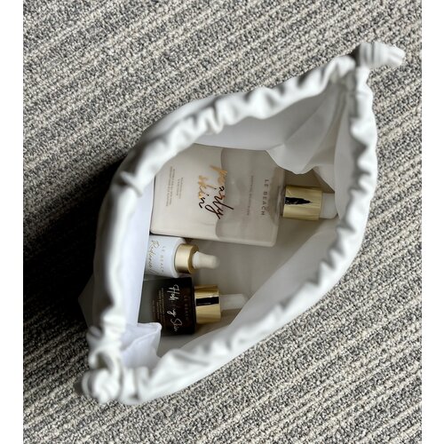 Le Beach Deluxe Travel Pouch