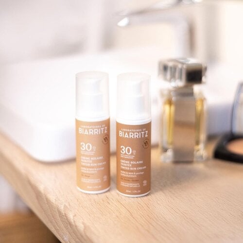 Laboratoires de Biarritz Golden Tinted Face sunscreen SPF30