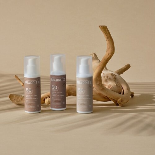 Laboratoires de Biarritz Golden Tinted Face sunscreen SPF50