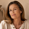 Misschien is het tijd dat beauty stopt met doen alsof ouder worden een probleem is…