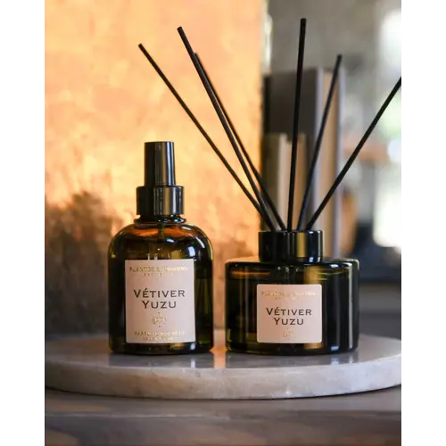 Plantes & Parfums Parfum d'intérieur – Vétiver Yuzu Plantes & Parfums Parfum d'intérieur – Vétiver Yuzu