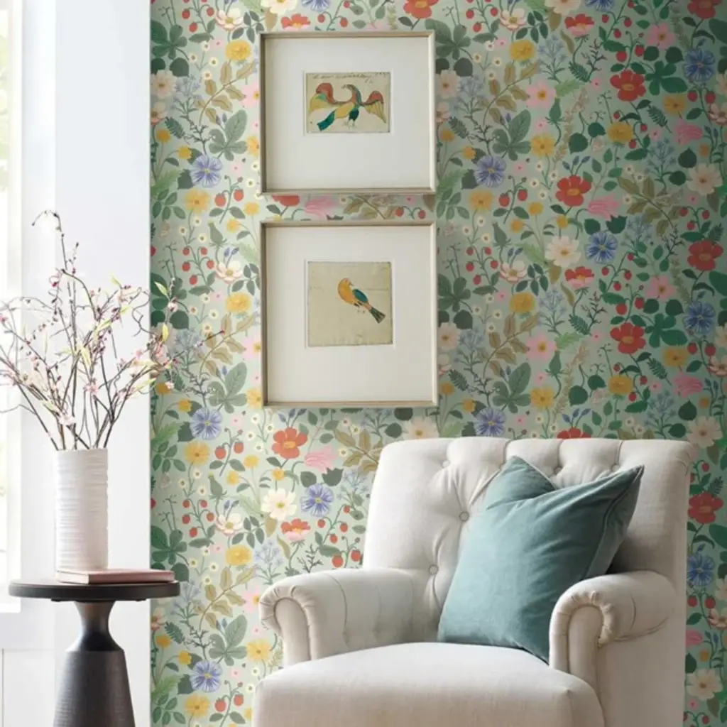 Eijffinger Eijffinger Rifle Paper Co. behang Strawberry Fields RP7356