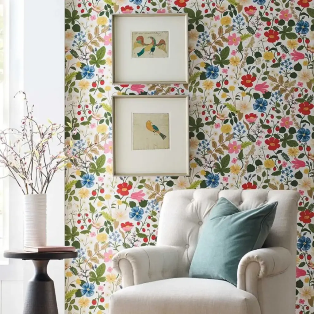 Eijffinger Eijffinger Rifle Paper Co. behang Strawberry Fields RP7354