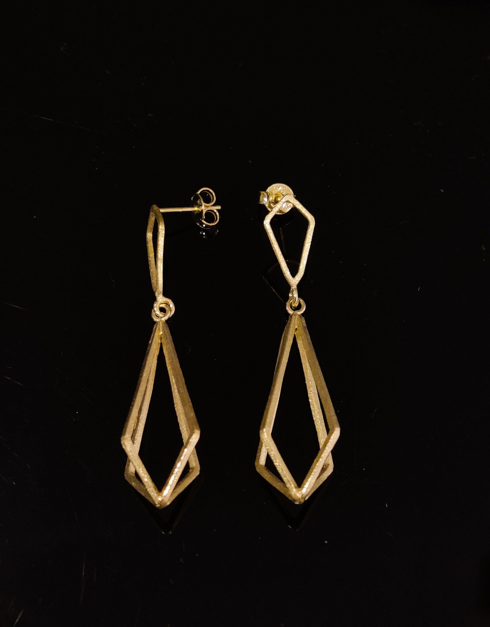 Earrings geometric drop 3D gold-plated
