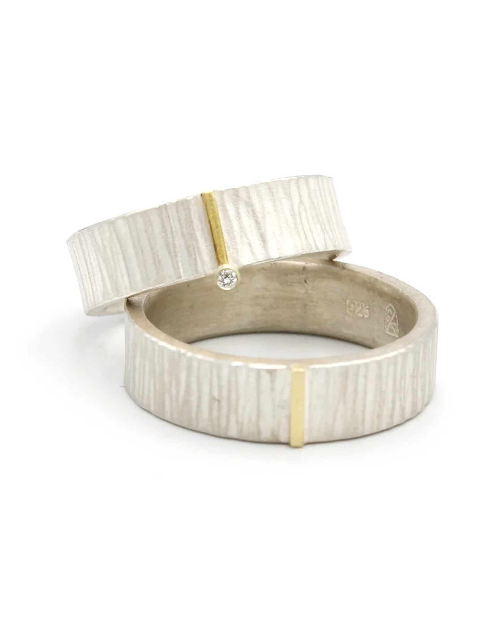 ring-goudplaat-diamant-gehamerd-kwesto