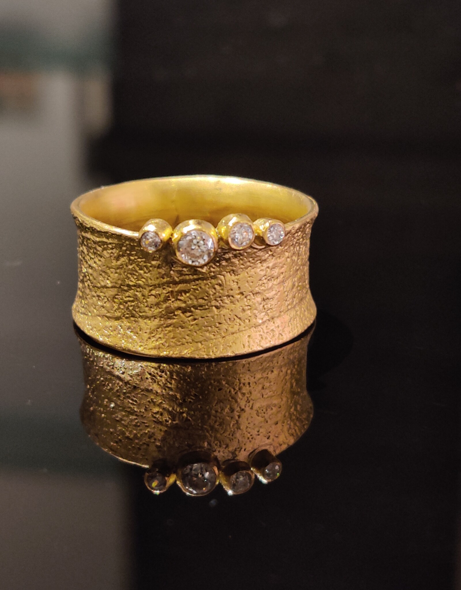 Ring zircon crown gold-plated