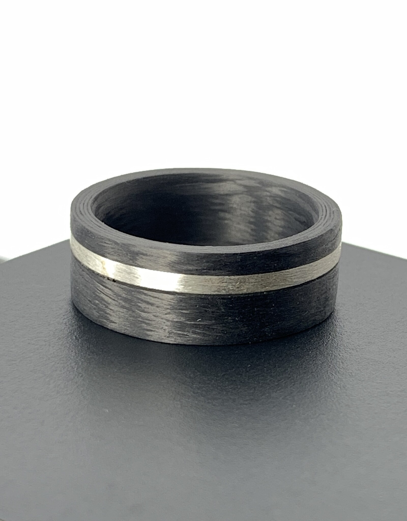 Ring Carbon and silver