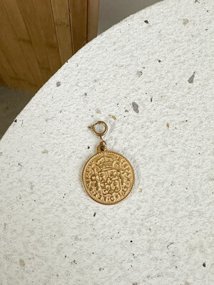 Le Veer BAROQUE COIN CHARM - GOLD