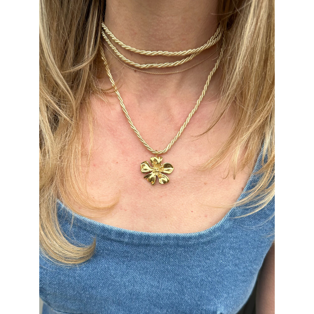 Rose & Camellia SWEJA NECKLACE - GOLD
