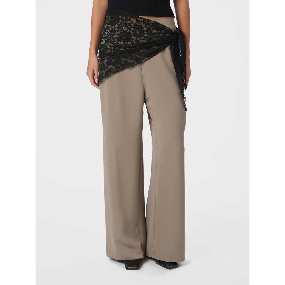 Neo Noir SERINA LACE SCARF - BLACK