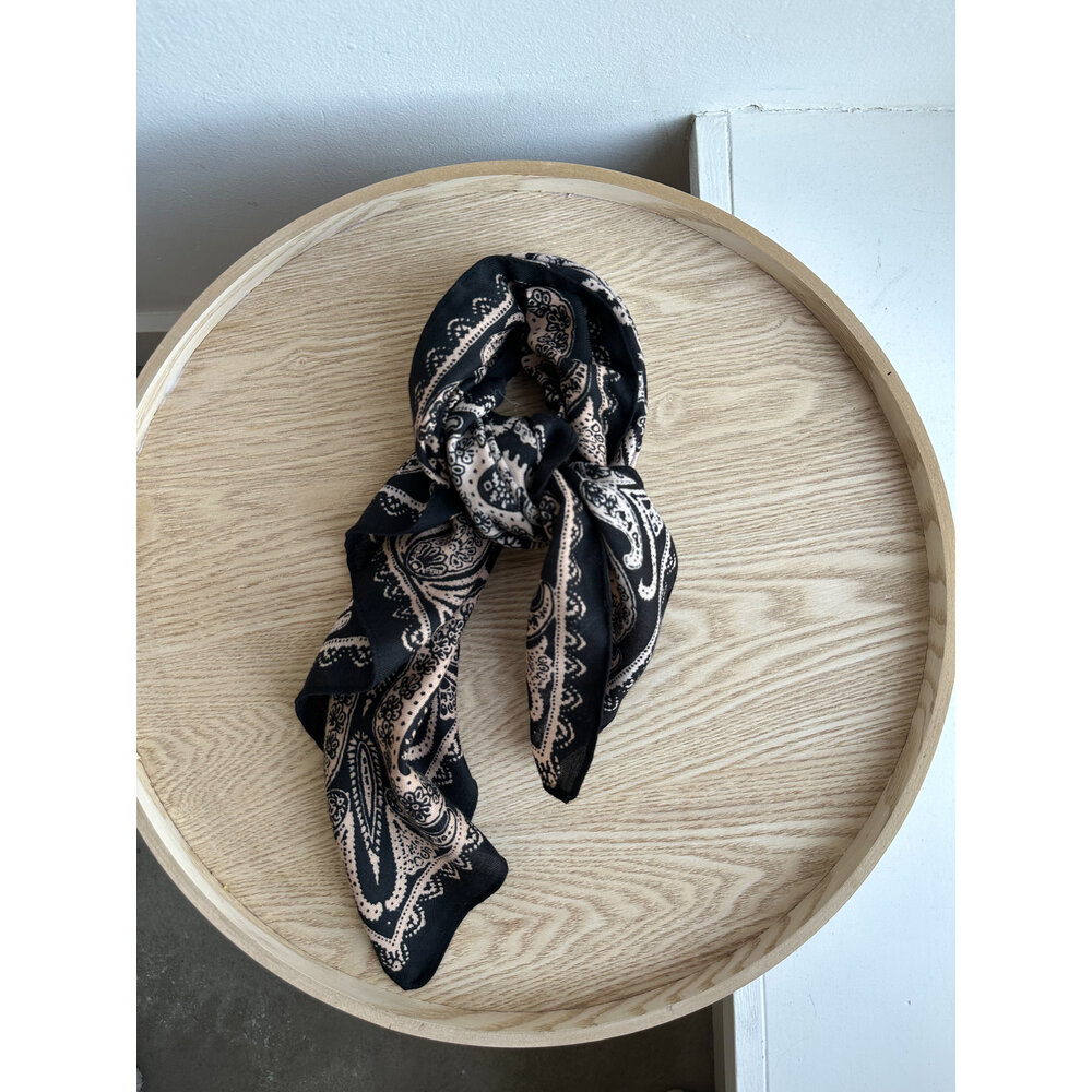 PAISLEY SCARF - BEIGE/ BLACK BOW19 PAISLEY SCARF - BEIGE/ BLACK