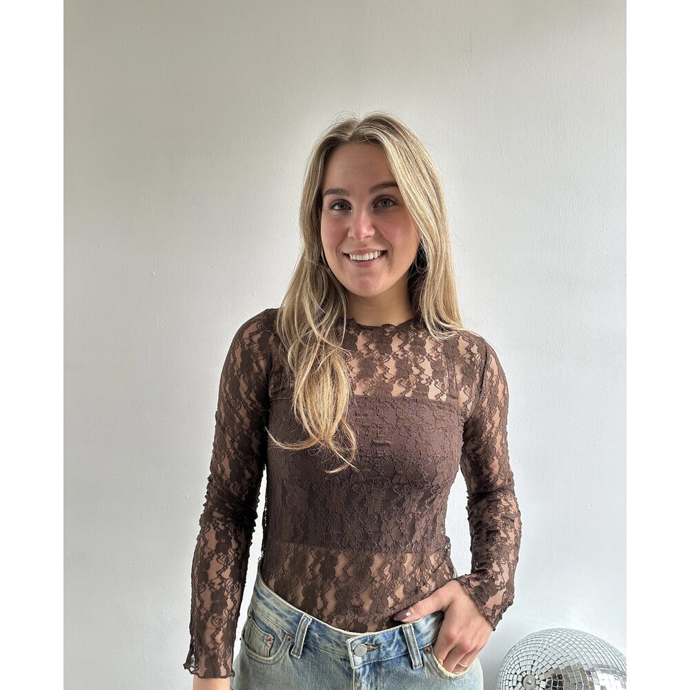 LACE TOP - BROWN LOTZ & LOT LACE TOP - BROWN