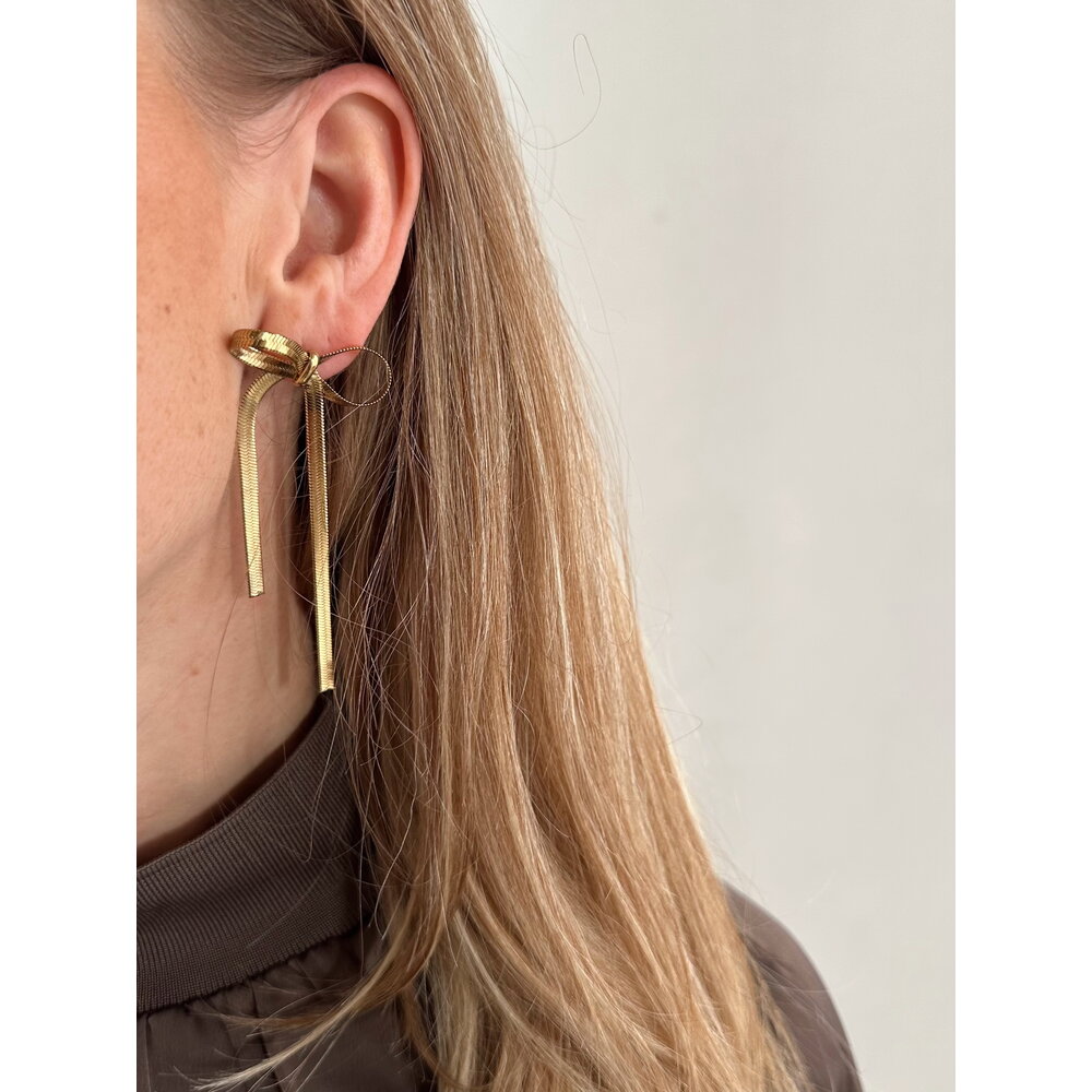 Day & Eve STATEMENT BOW EARRINGS - GOLD