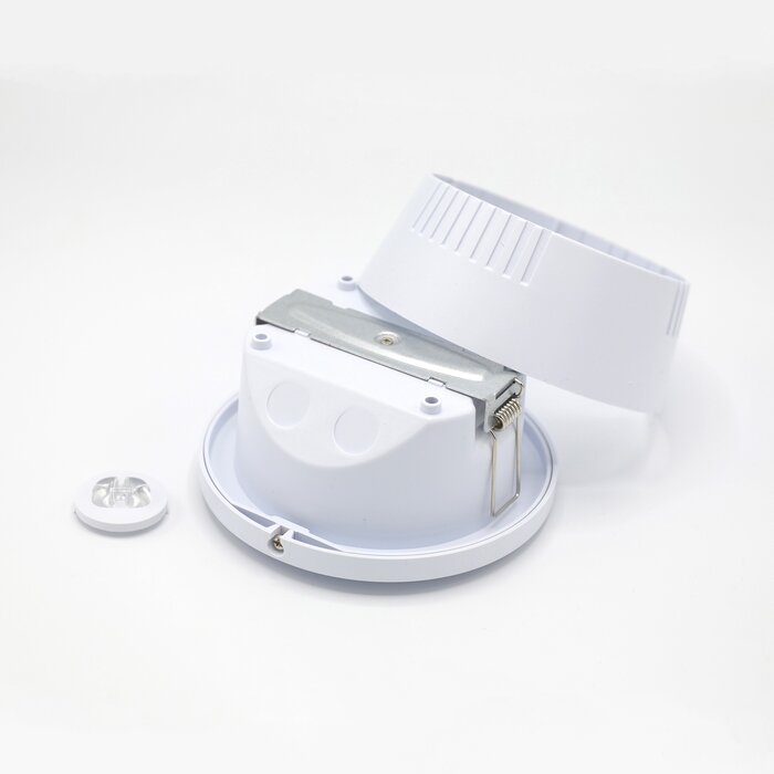 Surface-mounted and recessed emergency lighting MTSPOT-010