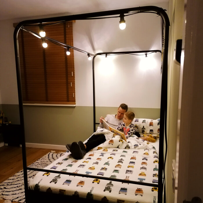 Warm witte lampen met melkwitte kap,  dimbaar, Ø45 - 2 watt (2650K)