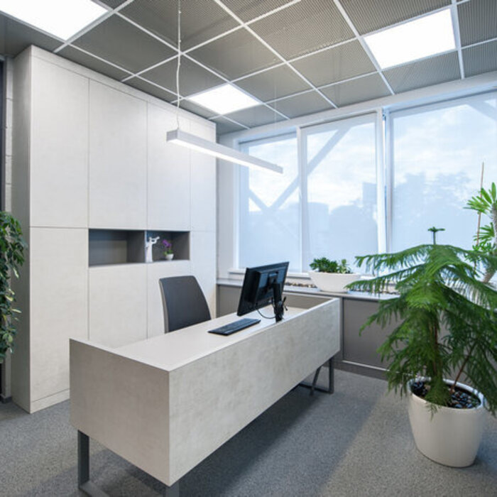 Set mit 4 dimmbaren LED-Panels, 60x60cm, UGR<19, 3000K - 114lm/W