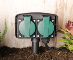 Tweevoudige tuincontactdoos met grondpin en 10 meter snoer